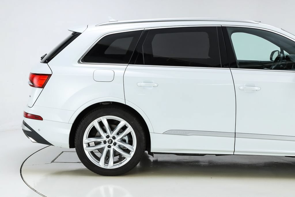 Used 2025 Audi Q7 3.0T Prestige w/ Prestige Package AWD/4WD image 23
