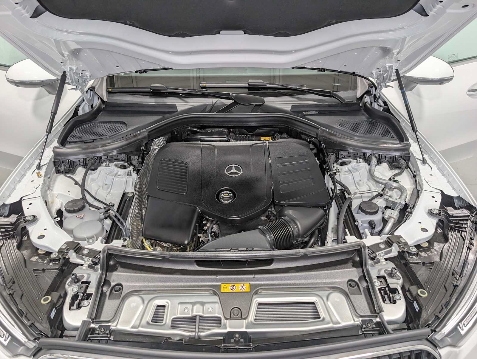 New 2027 Mercedes-Benz GLC 300 4MATIC image 11