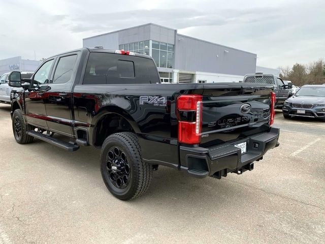 Used 2025 Ford F250 Lariat w/ Black Appearance Package image 6