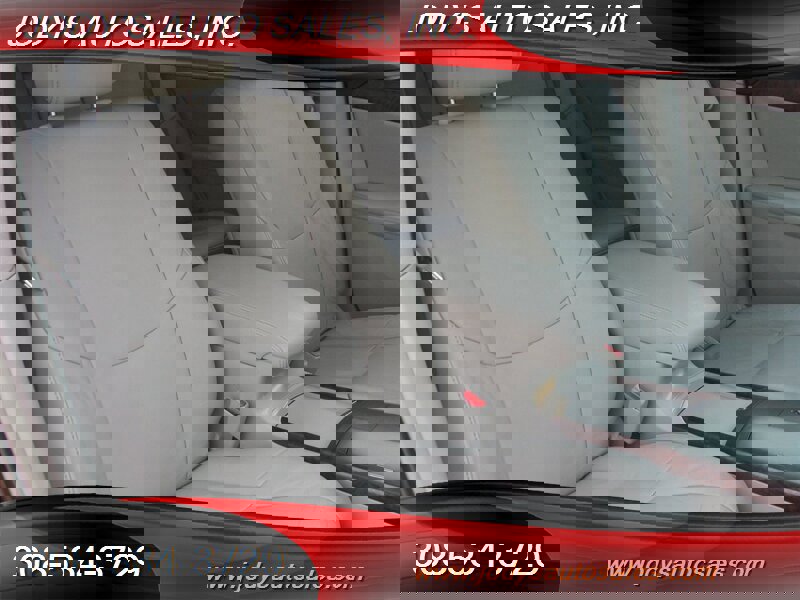 Used 2011 Toyota Avalon Limited image 25