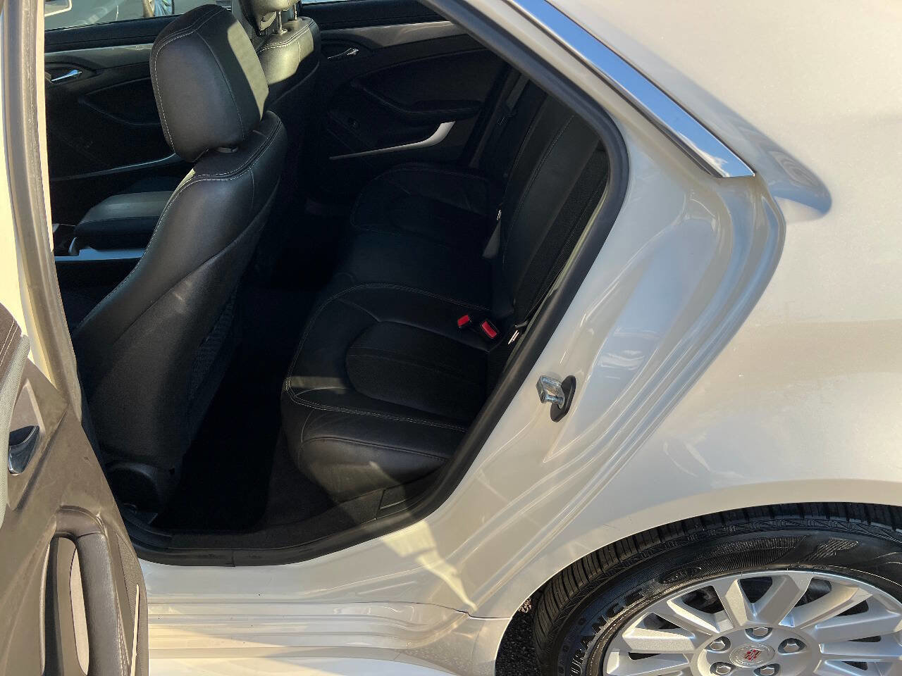 Used 2013 Cadillac CTS Luxury image 21