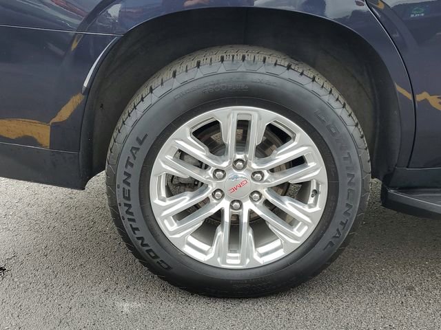 Used 2023 GMC Yukon SLT w/ SLT Luxury Package image 9