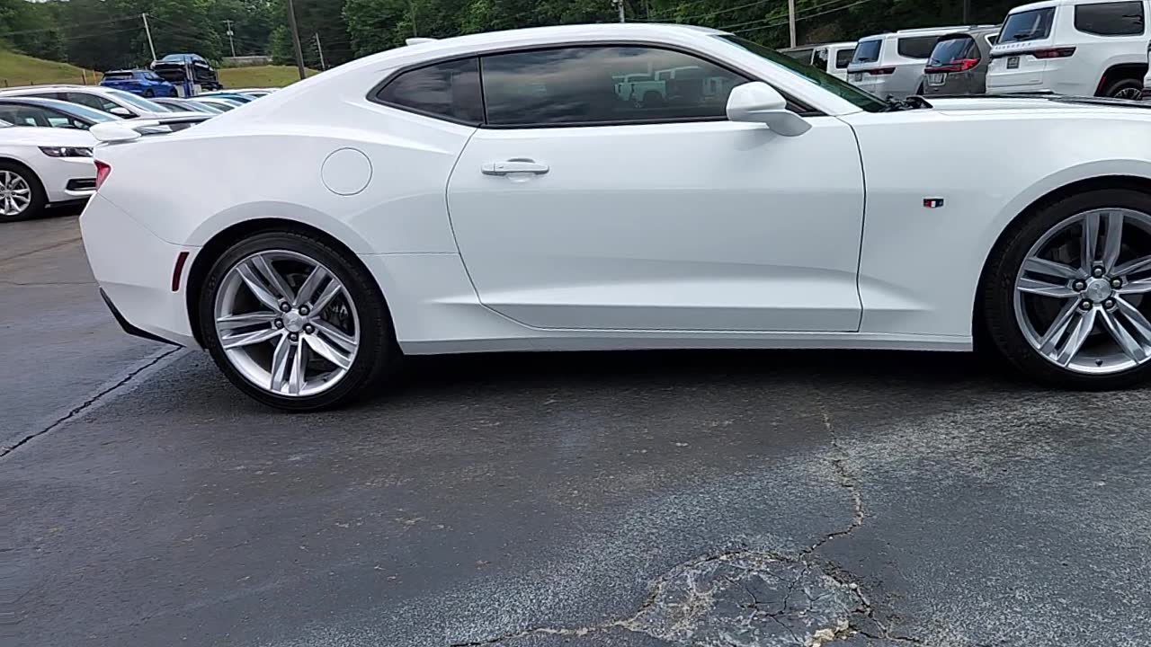 Used 2017 Chevrolet Camaro SS RWD image 7