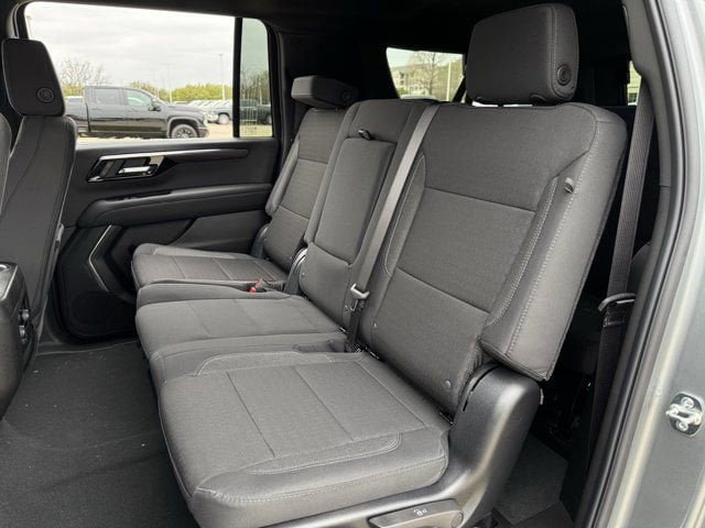 New 2026 Chevrolet Suburban LS w/ LS Custom Edition RWD image 22