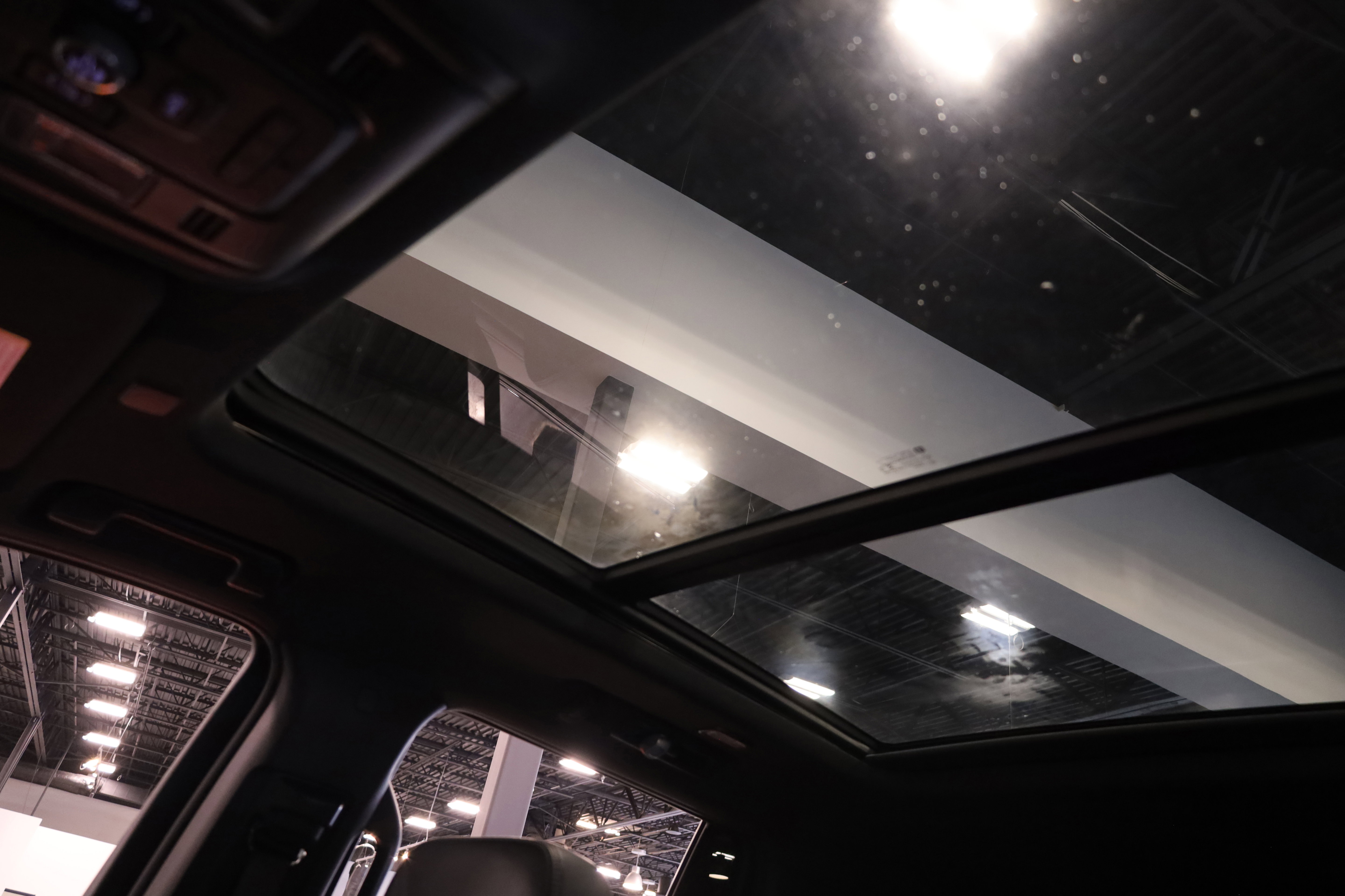 Used 2022 Chevrolet Tahoe RST w/ Luxury Package image 32