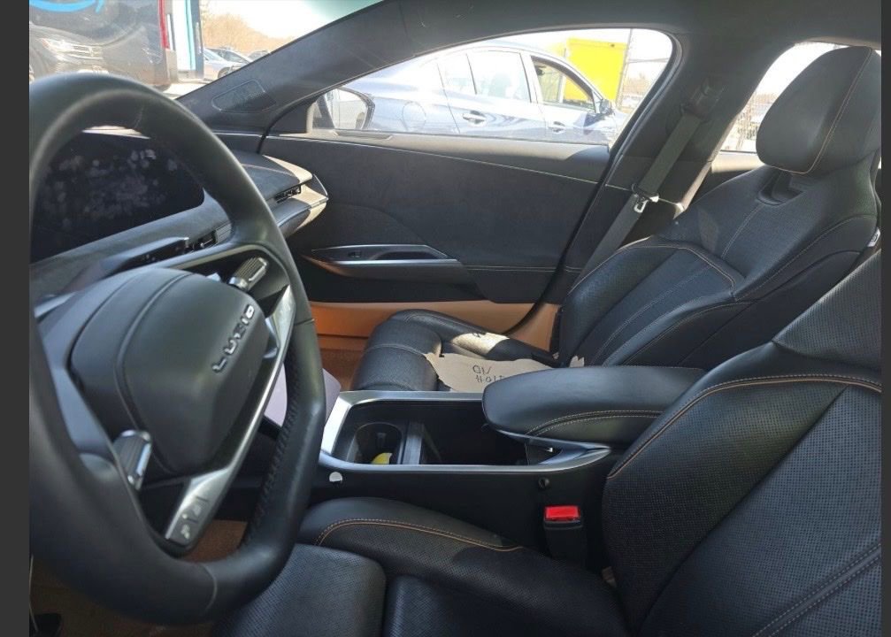 Used 2022 Lucid Air Grand Touring image 9