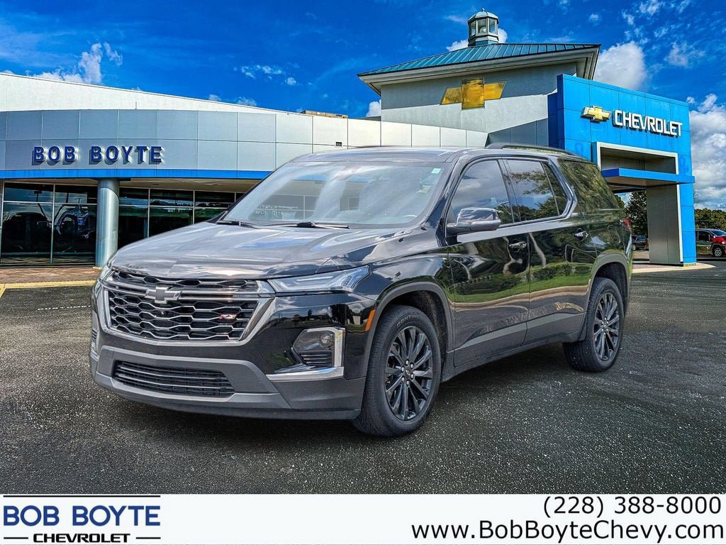 Used 2023 Chevrolet Traverse RS w/ LPO, Floor Liner Package