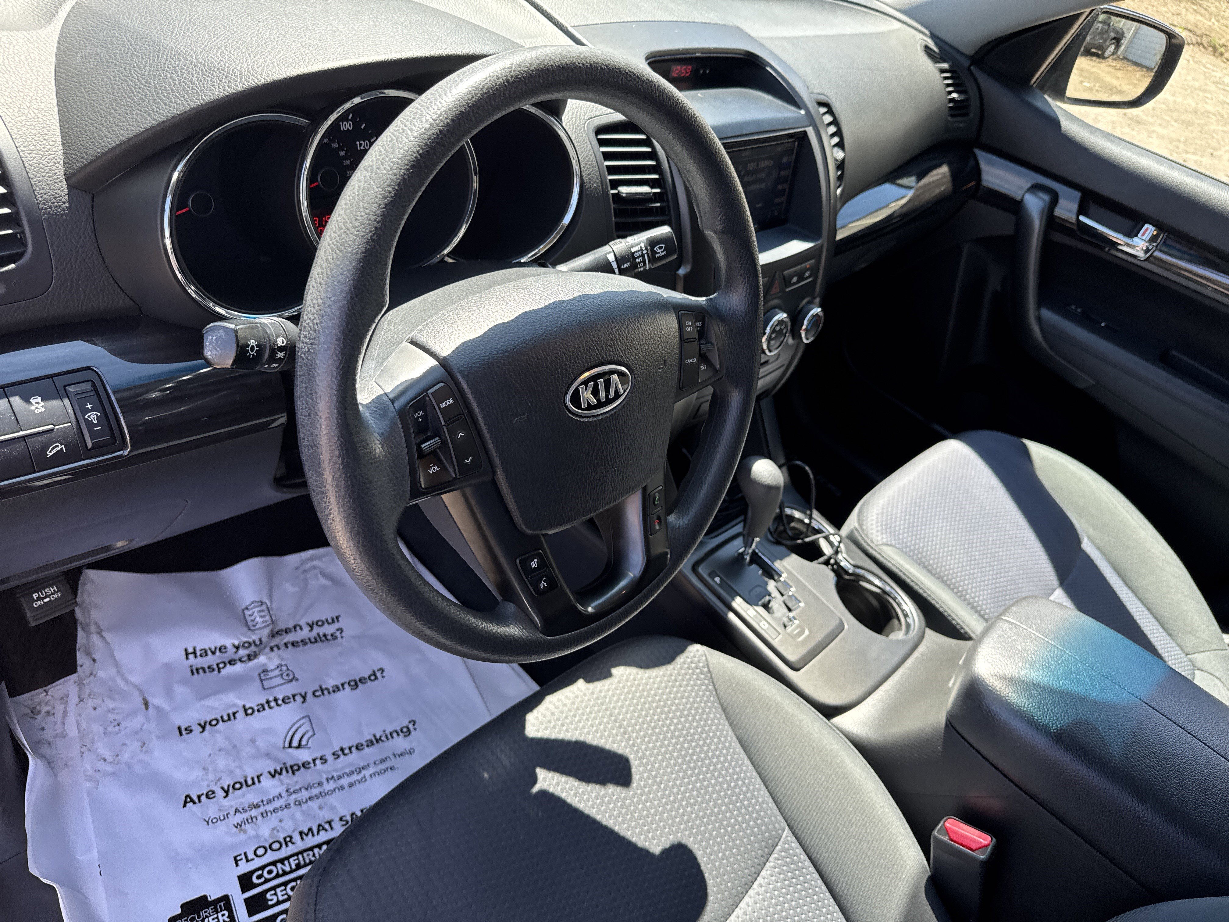 Used 2013 Kia Sorento LX image 13