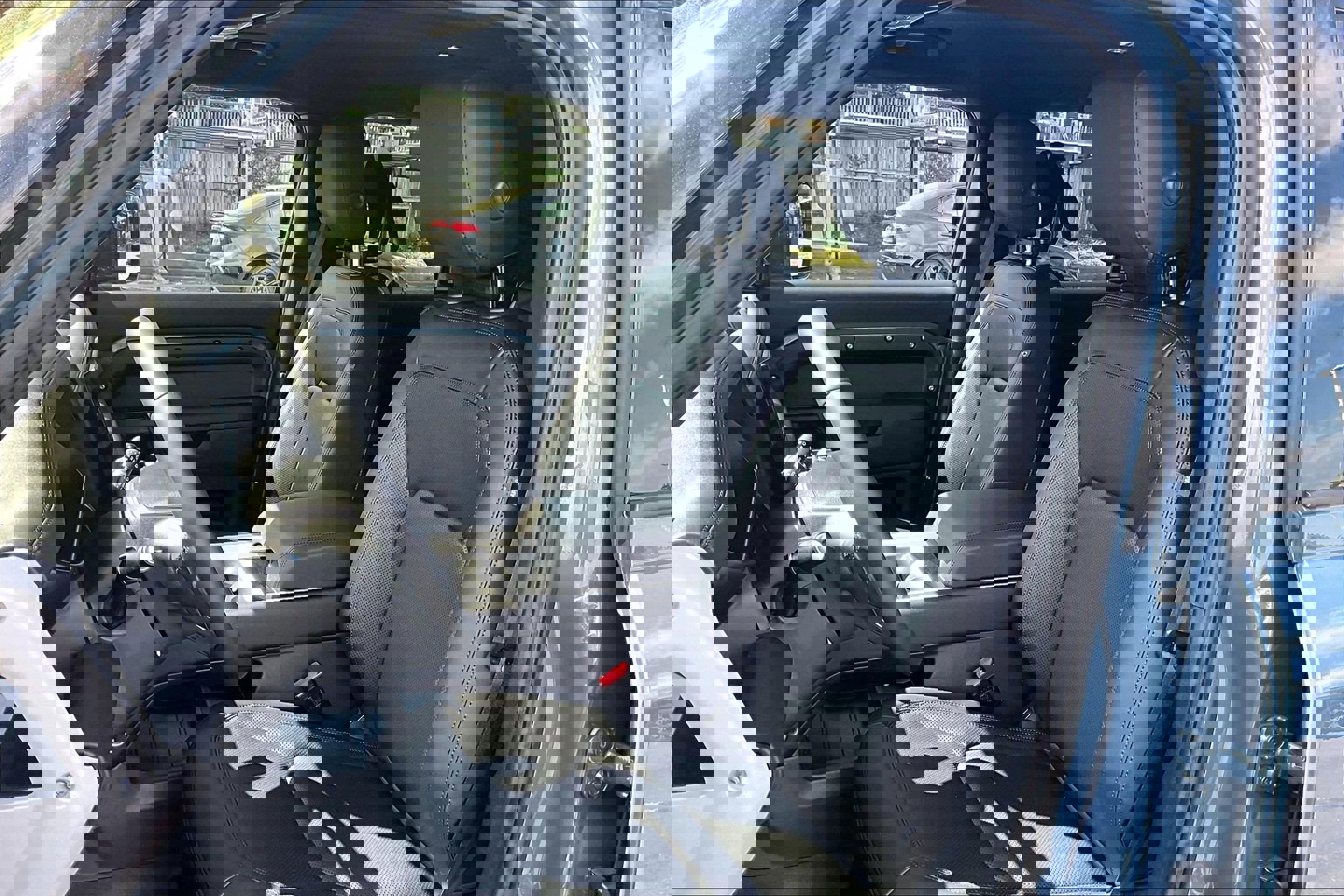 Used 2025 Land Rover Defender 110 S image 23