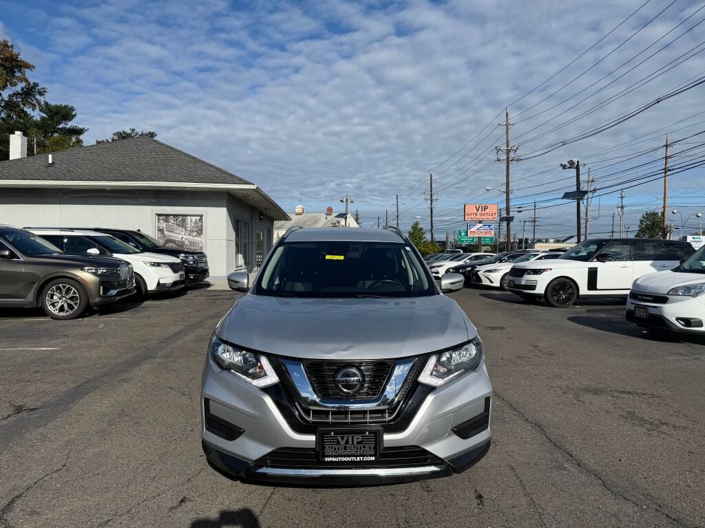 Used 2020 Nissan Rogue SV AWD/4WD image 2