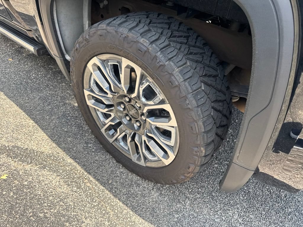 Used 2023 GMC Sierra 1500 Denali Ultimate AWD/4WD image 10