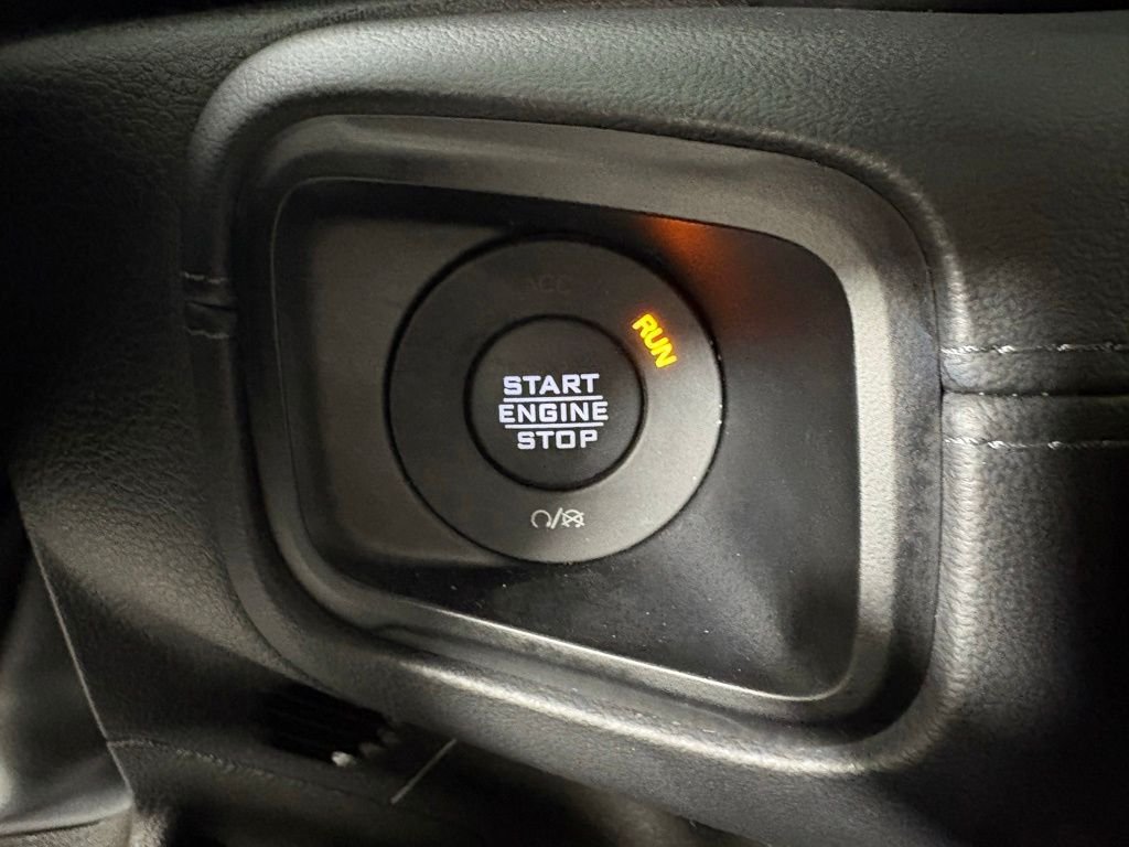 Used 2024 Jeep Wrangler Unlimited Rubicon AWD/4WD image 27