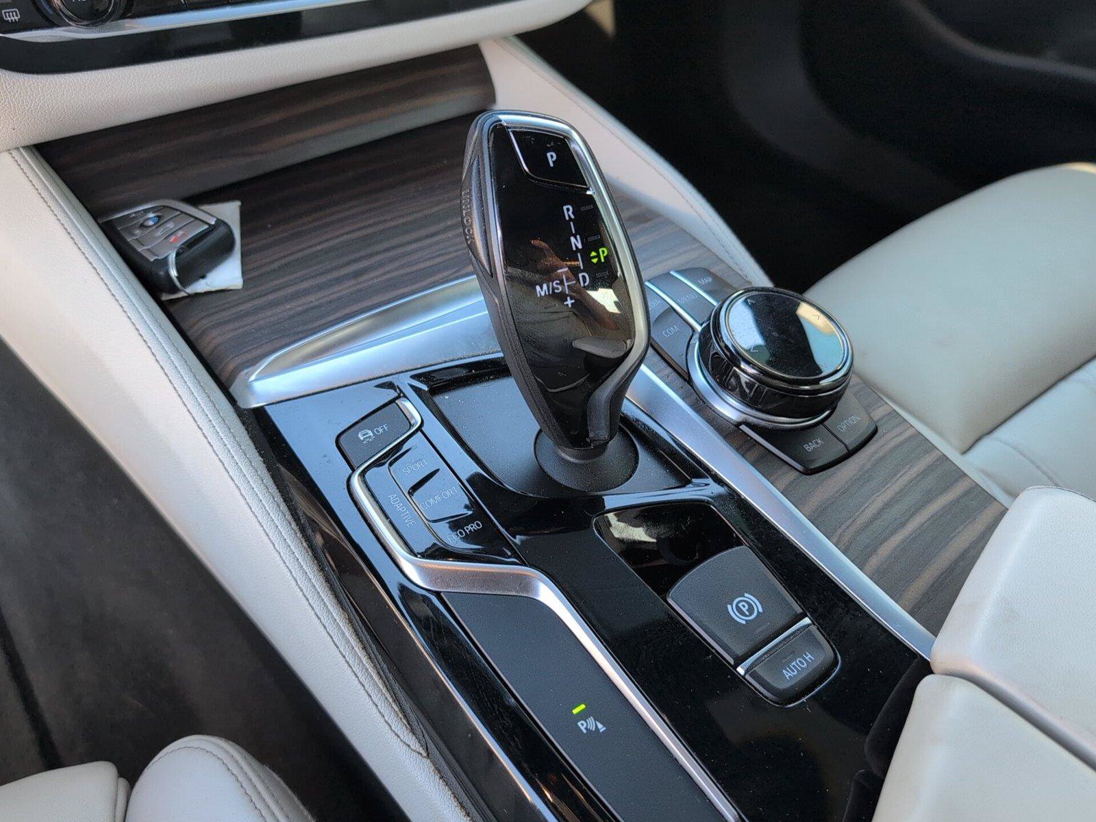 Used 2018 BMW M550i xDrive AWD/4WD image 19