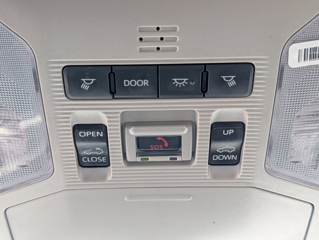 Used 2025 Toyota RAV4 XLE w/ Convenience Package image 58