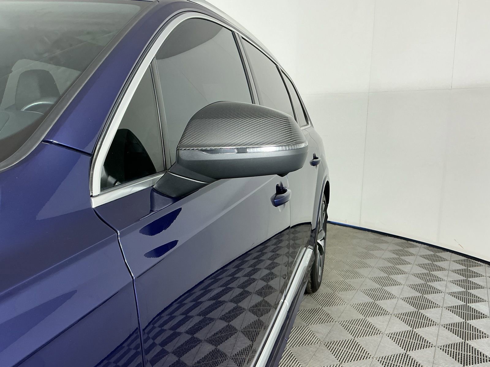 Used 2022 Audi SQ7 Prestige w/ Prestige Package image 5