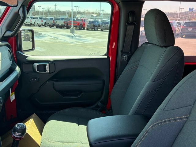 New 2026 Jeep Wrangler Sport AWD/4WD image 33