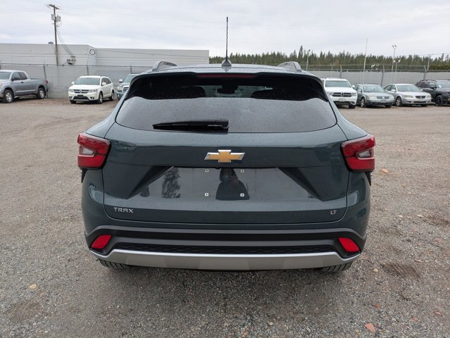 Used 2025 Chevrolet Trax LT image 7