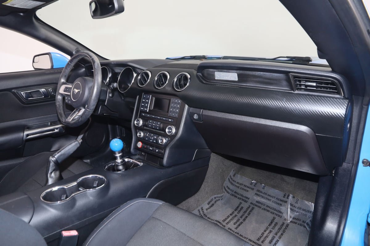 Used 2017 Ford Mustang Convertible RWD image 46