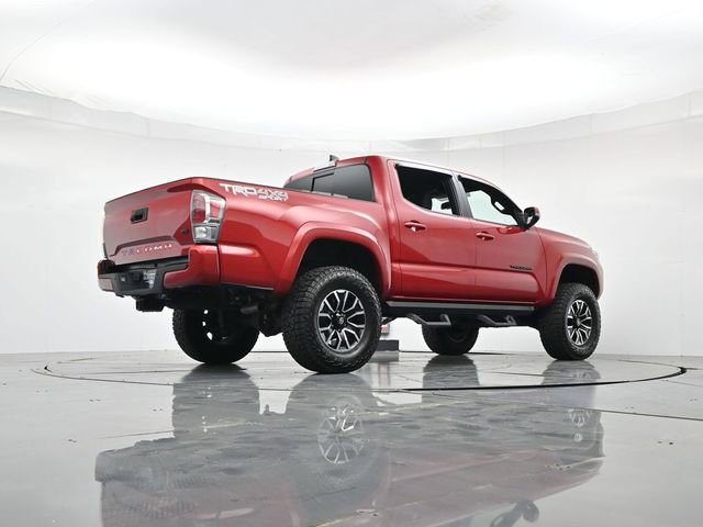 Used 2022 Toyota Tacoma TRD Sport w/ Technology Package image 31