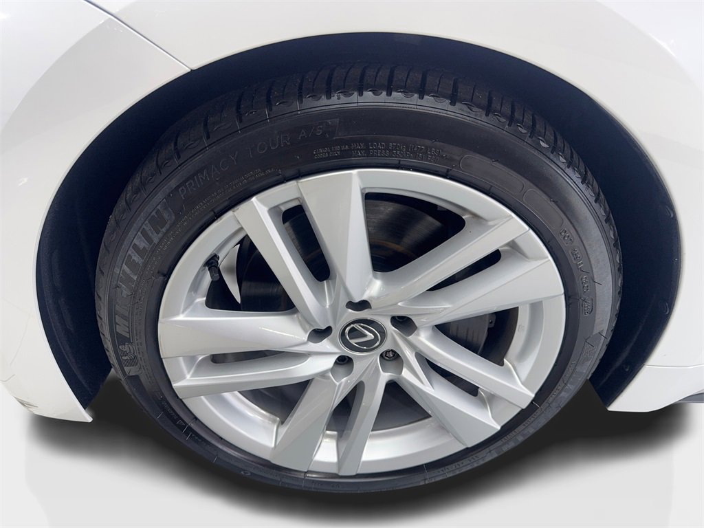 Used 2024 Lexus IS 300 w/ Comfort Package image 86