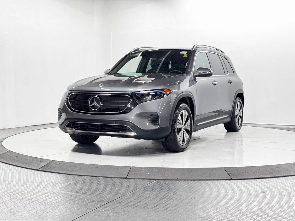 Certified 2023 Mercedes-Benz EQB 300 4MATIC w/ Pinnacle Package video 3