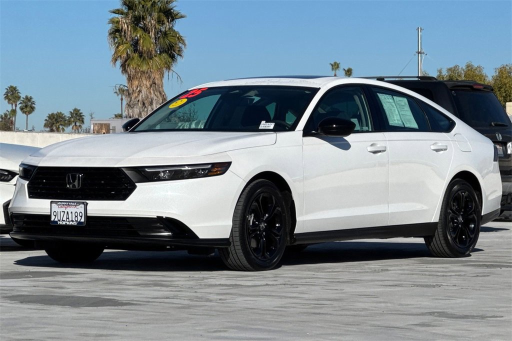 Certified 2025 Honda Accord SE image 7