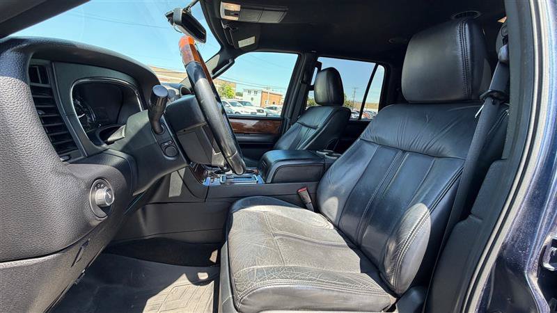 Used 2016 Lincoln Navigator L Select AWD/4WD image 21