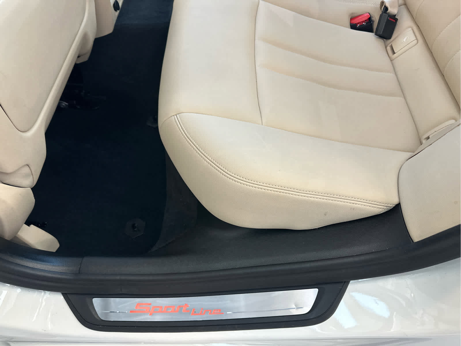 Used 2019 BMW 530i xDrive w/ Convenience Package image 17