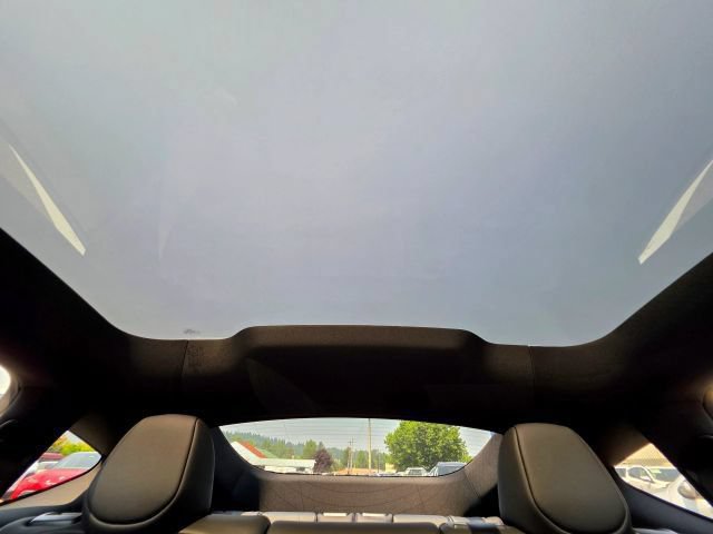 Used 2026 Tesla Model Y AWD image 57