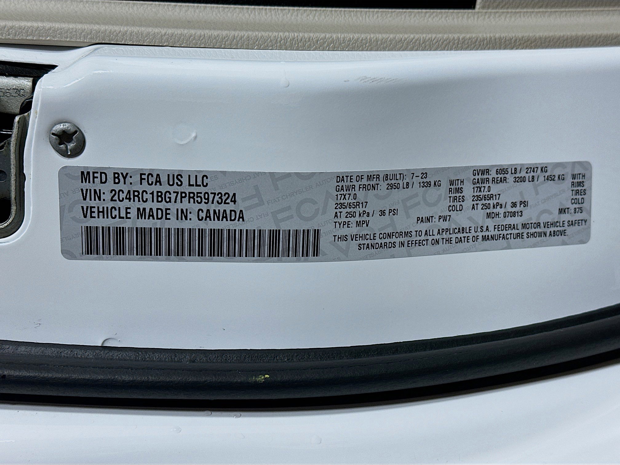 Used 2023 Chrysler Pacifica Touring-L image 31