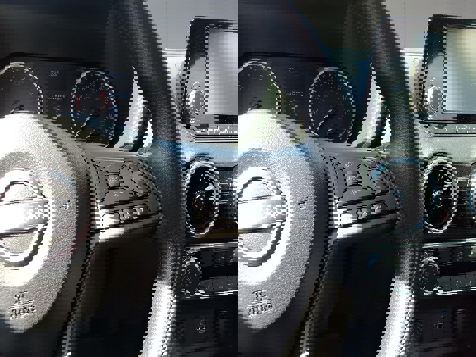 Used 2025 Nissan Sentra S image 14