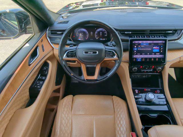 Certified 2024 Jeep Grand Cherokee Summit AWD/4WD image 19