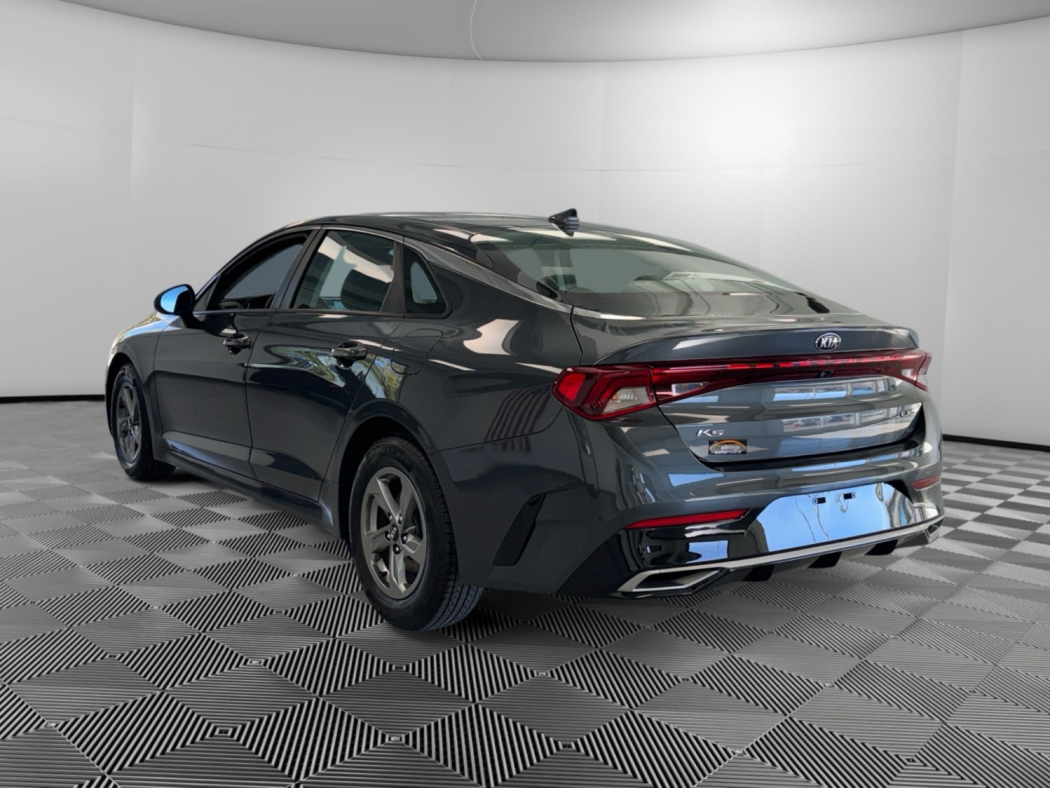 Used 2021 Kia K5 LXS FWD image 6