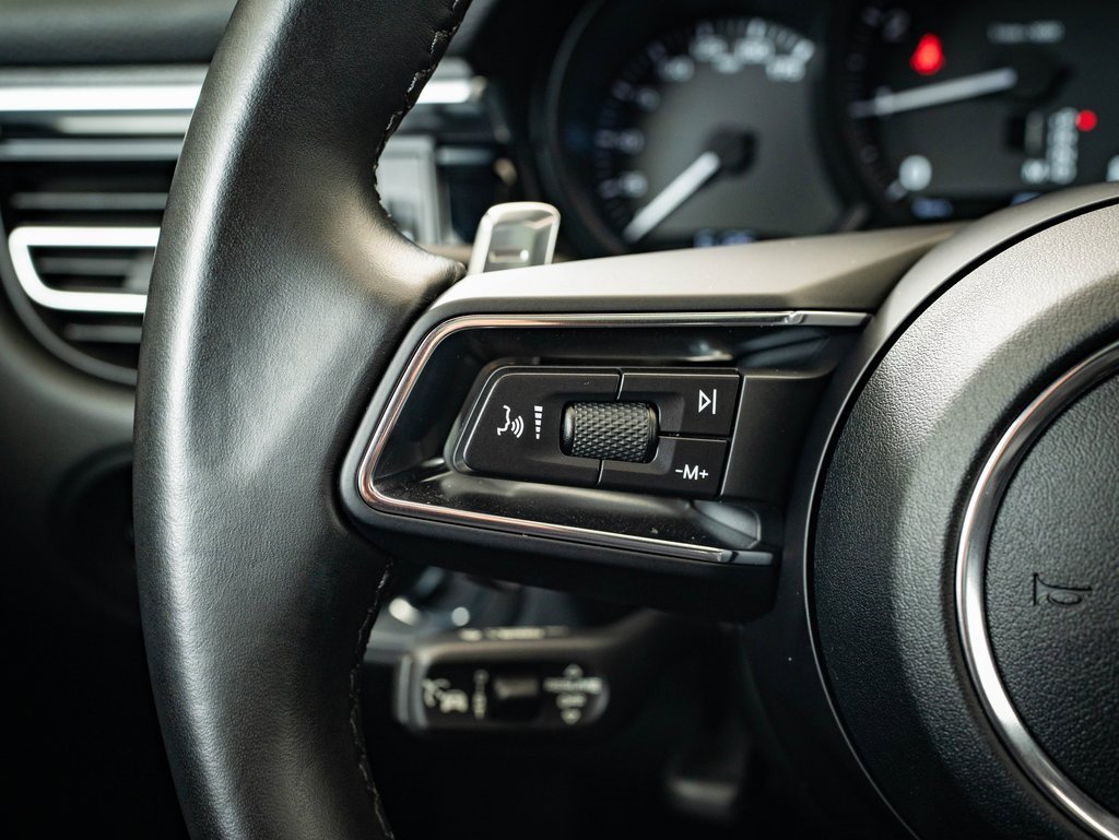 Certified 2024 Porsche Macan image 26