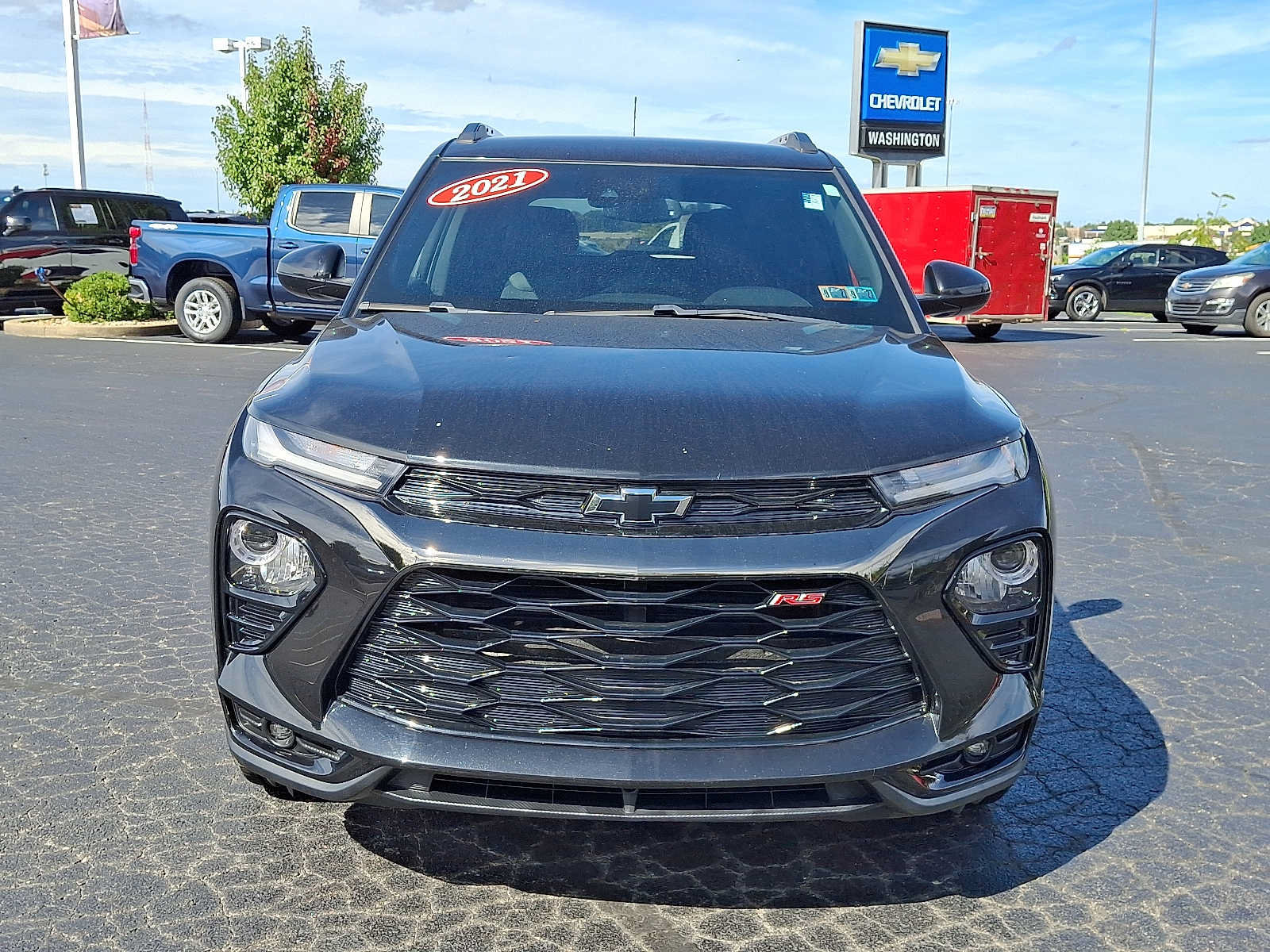 Used 2021 Chevrolet TrailBlazer RS w/ Technology Package AWD/4WD image 2