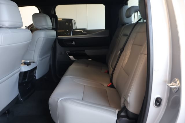 Used 2025 Toyota Tundra Limited AWD/4WD image 13
