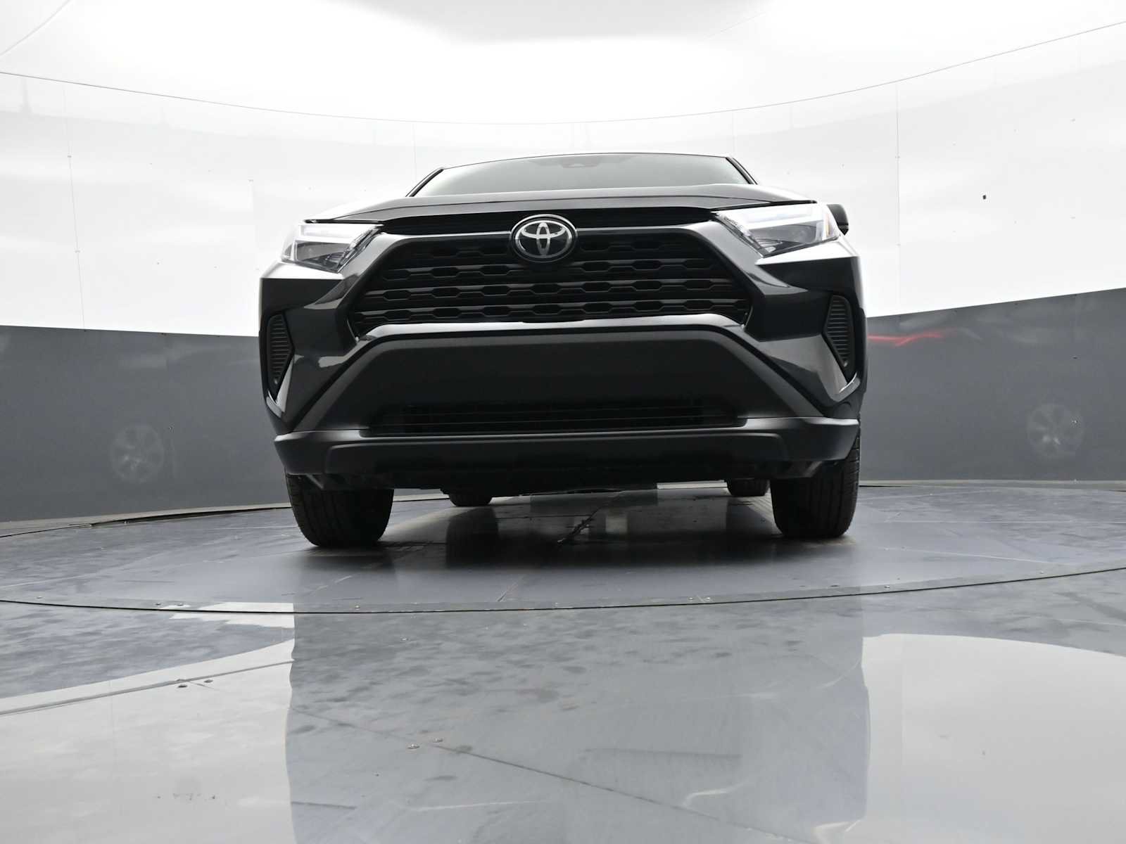 Used 2025 Toyota RAV4 LE FWD image 24