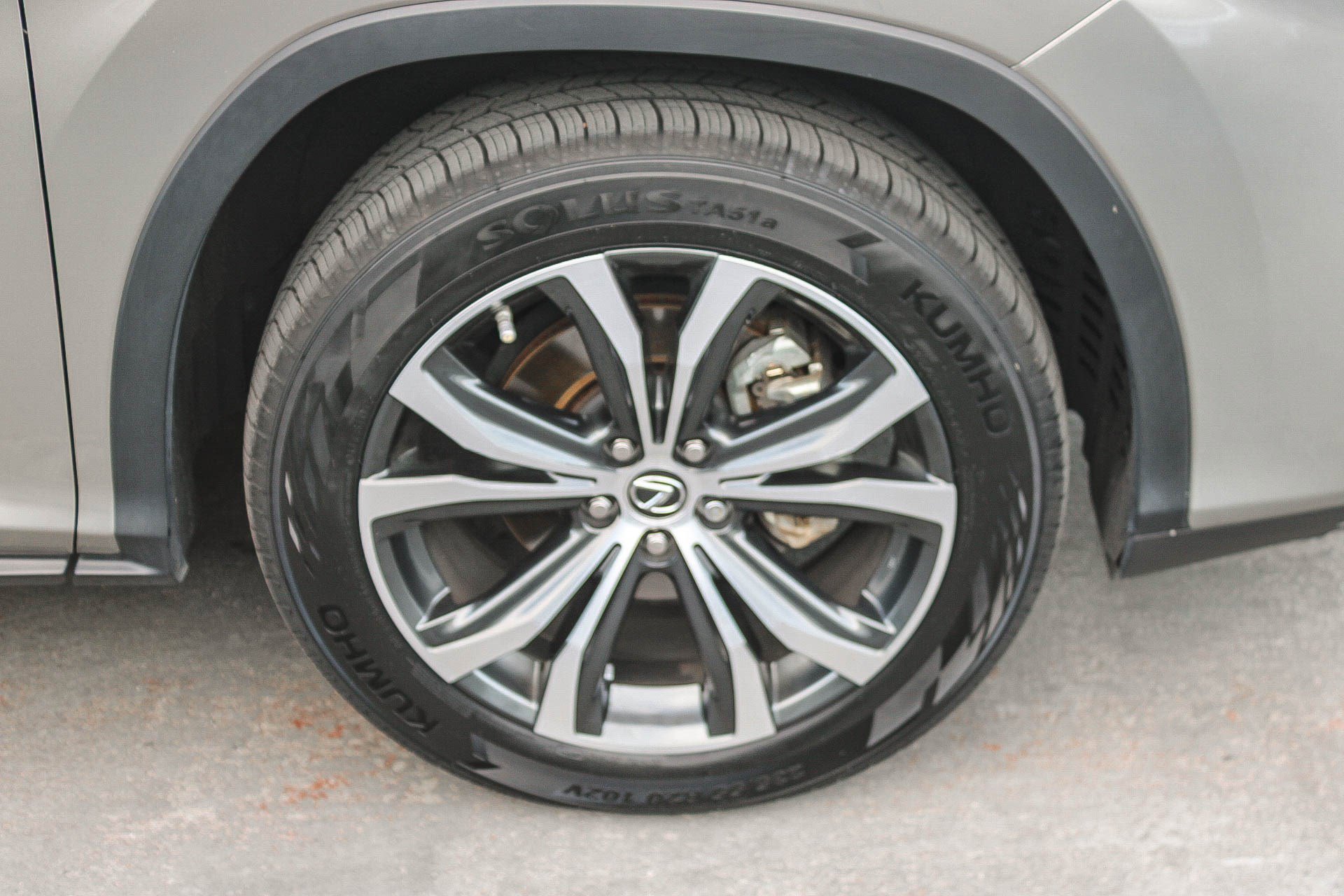 Used 2020 Lexus RX 450h RX 450h w/ Premium Package image 11