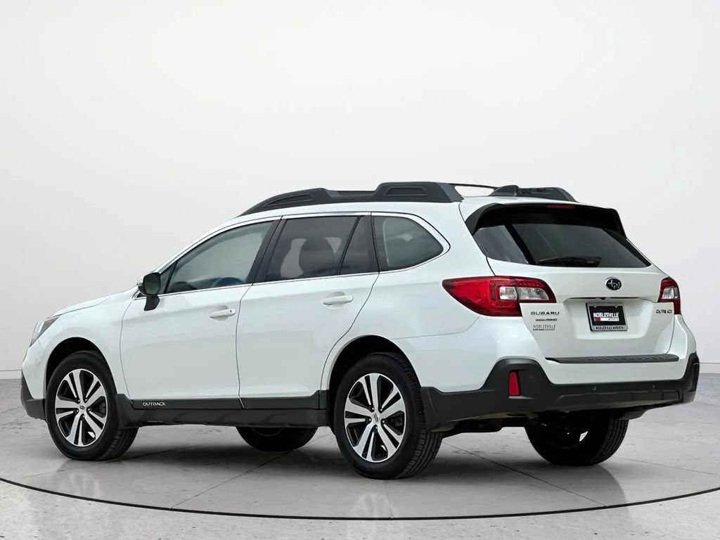 Used 2018 Subaru Outback 2.5i Limited AWD/4WD image 3