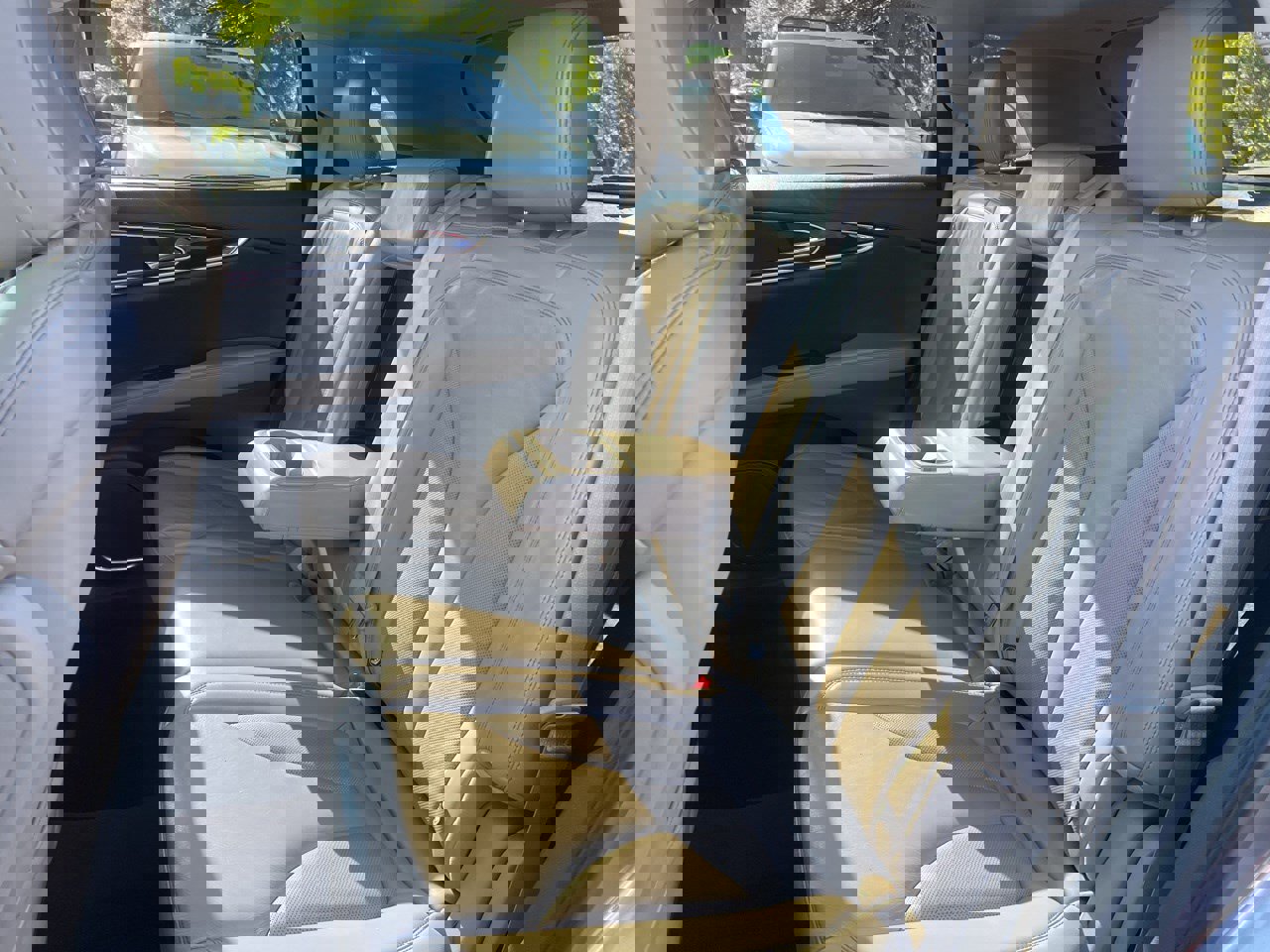 Used 2021 Lincoln Nautilus FWD w/ Equipment Group 101A image 17