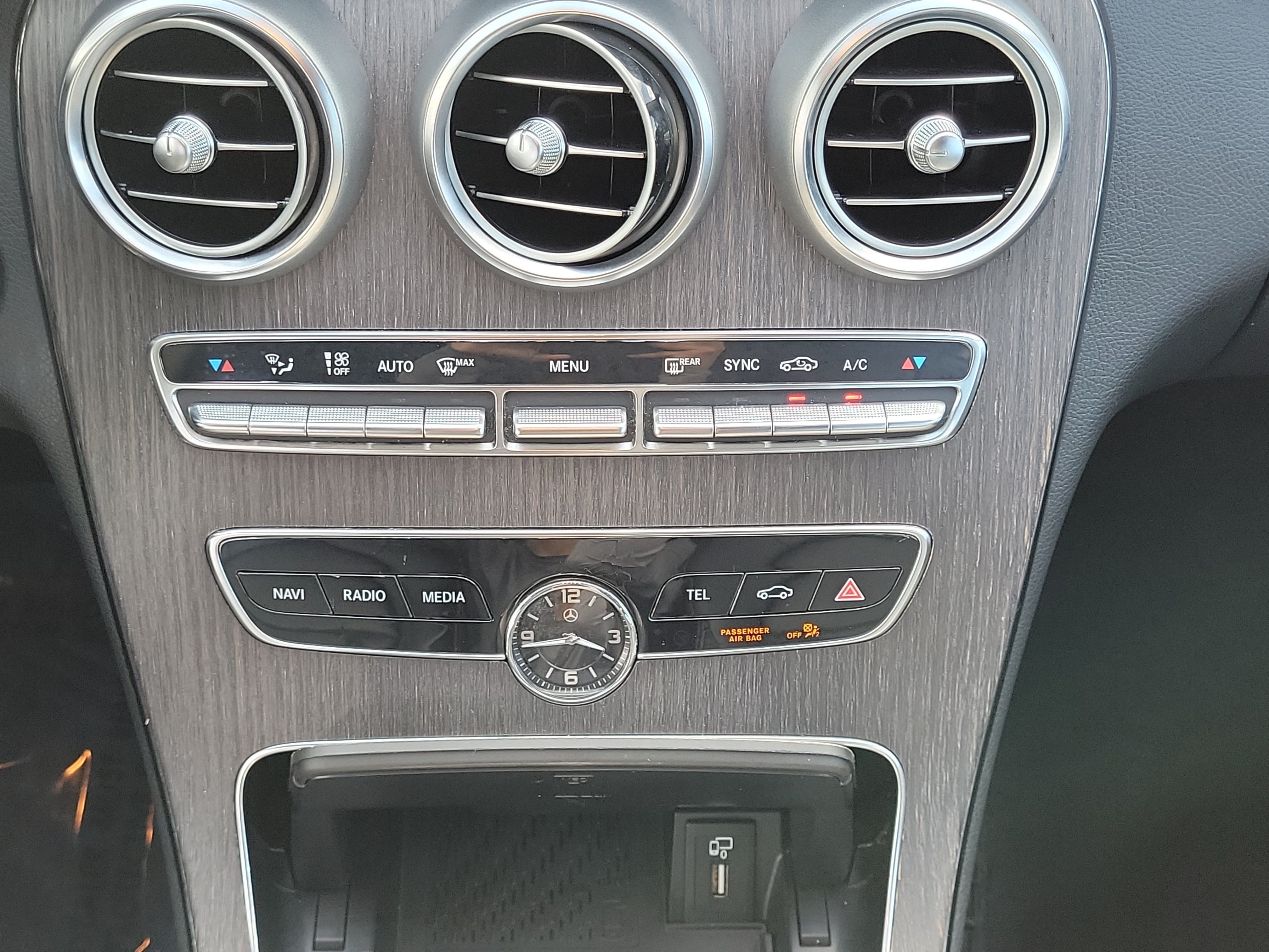 Used 2020 Mercedes-Benz C 300 Sedan image 19
