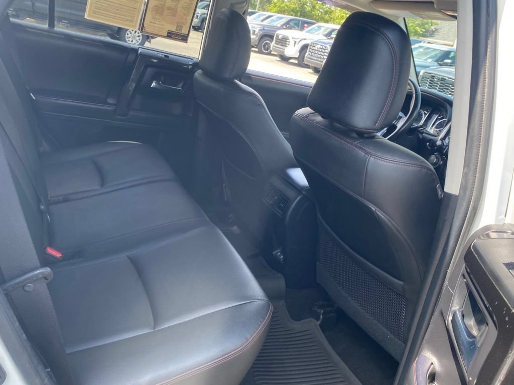 Used 2021 Toyota 4Runner Venture w/ Moonroof Package AWD/4WD image 14