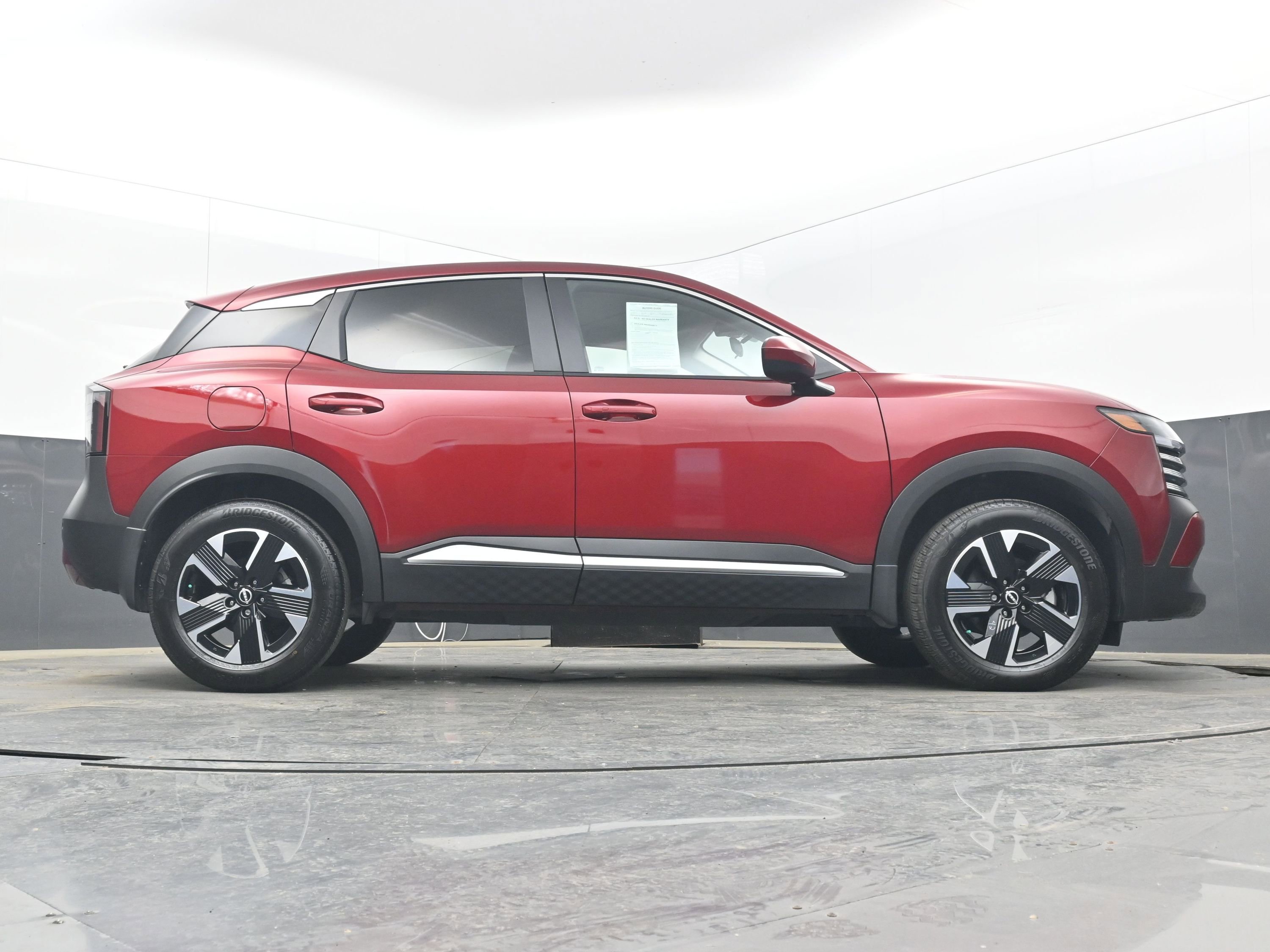Certified 2025 Nissan Kicks SV image 29