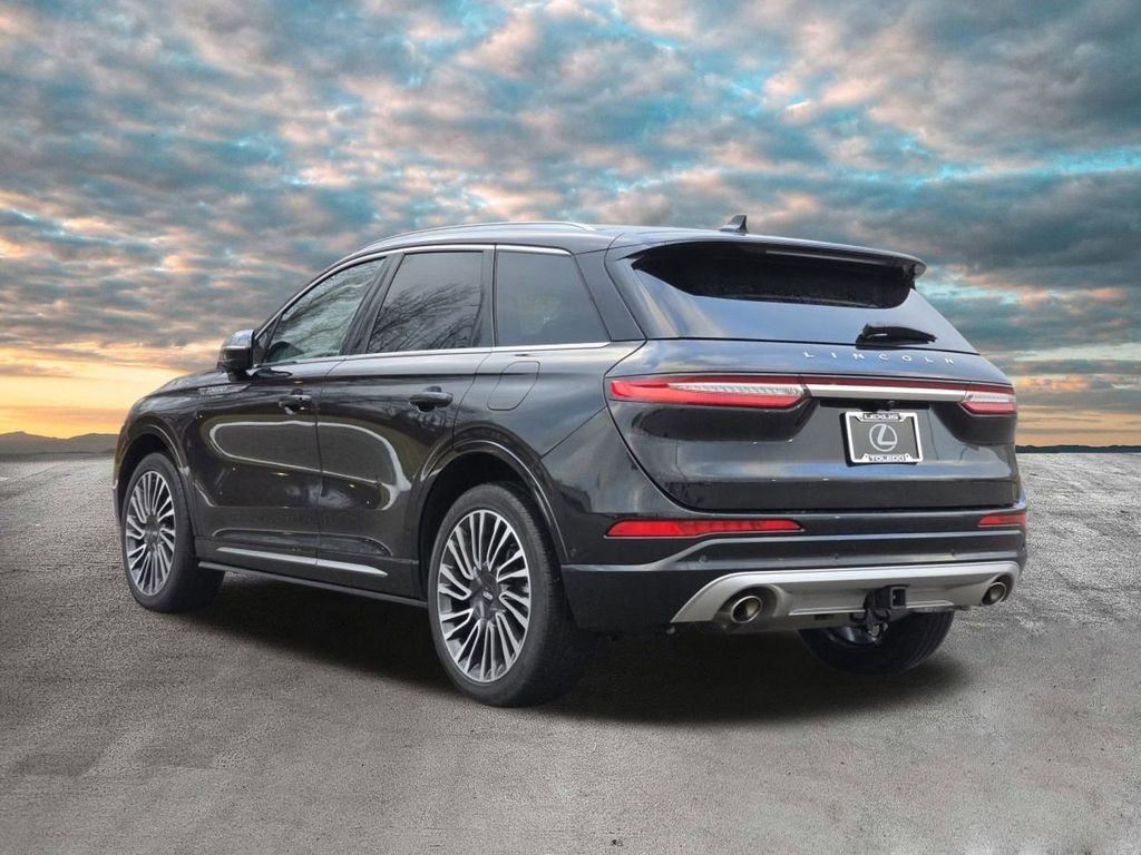 Used 2021 Lincoln Corsair Reserve w/ Equipment Group 201A image 8