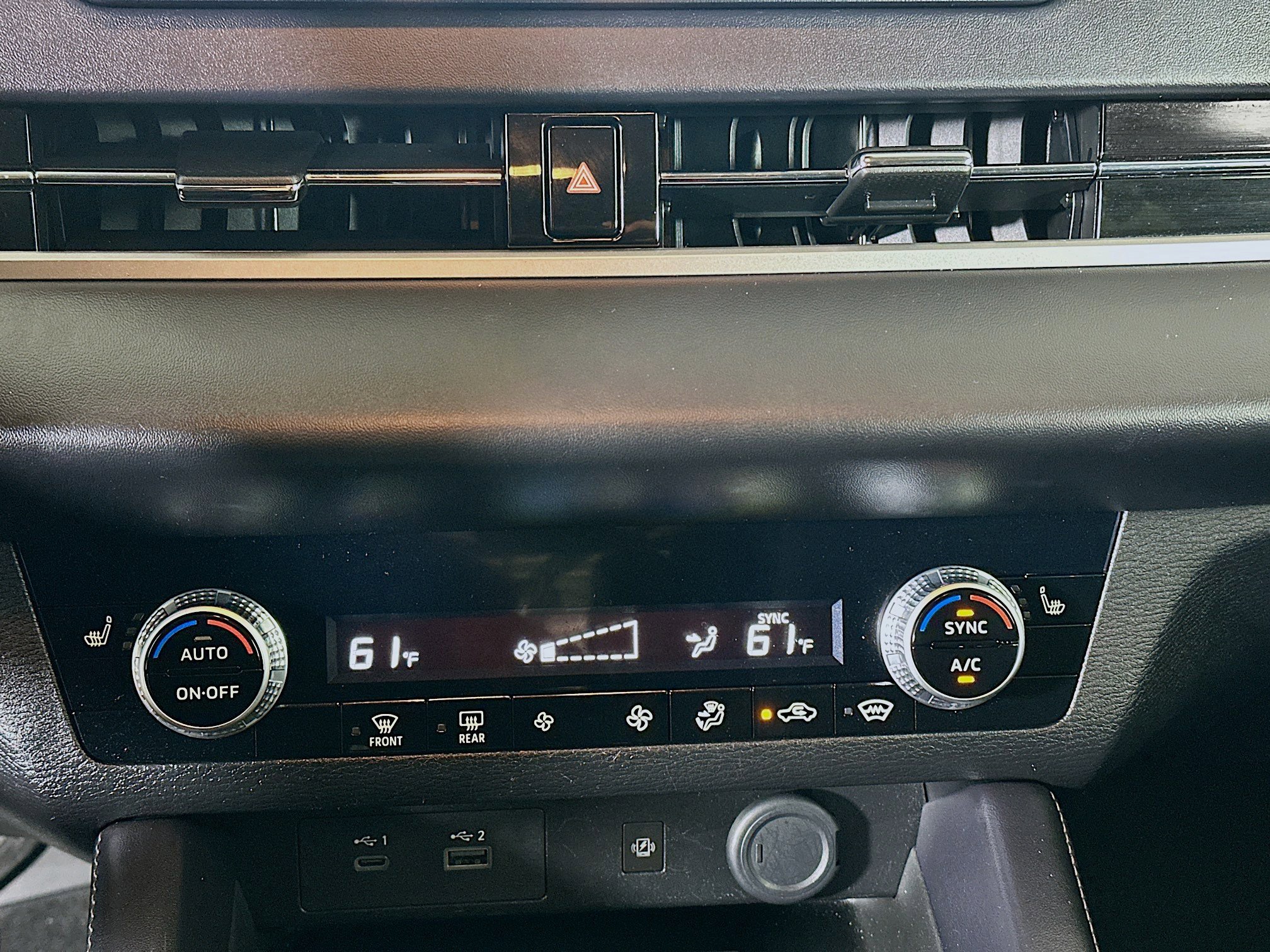 Used 2024 Mitsubishi Outlander SE image 24