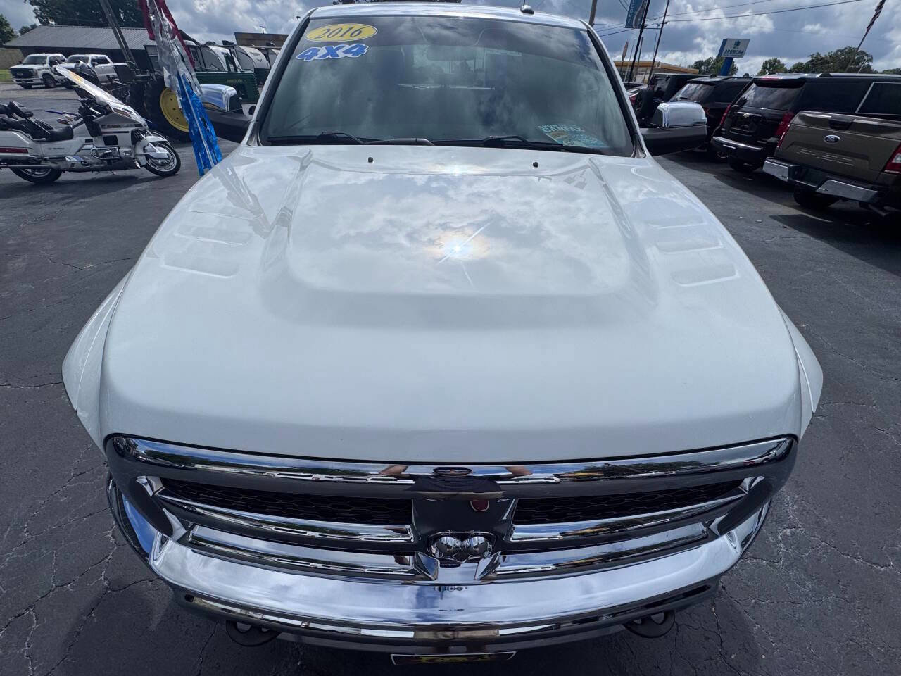 Used 2016 RAM 2500 Tradesman w/ Chrome Appearance Group image 10
