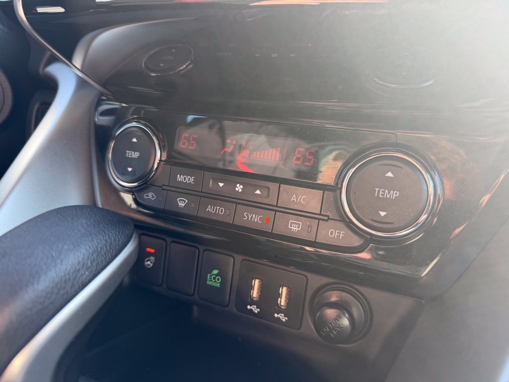 Used 2024 Mitsubishi Eclipse Cross SEL AWD/4WD image 19