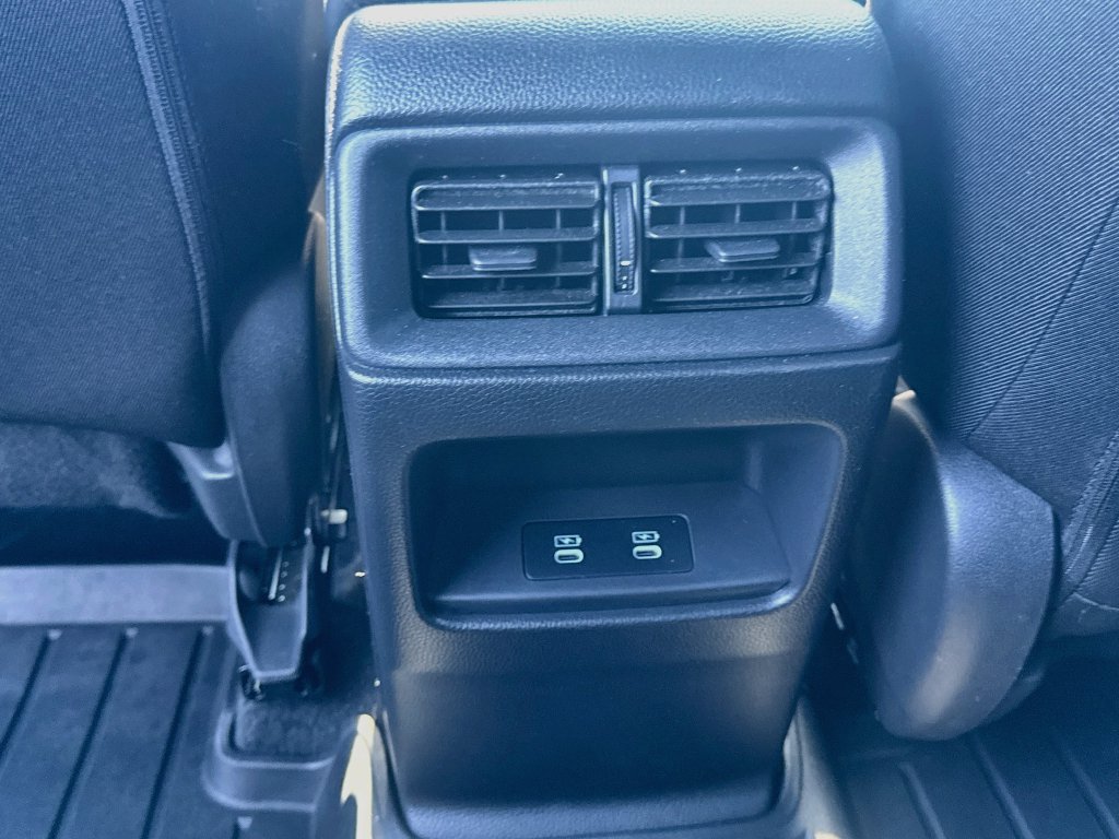 Used 2025 Honda CR-V Sport image 25