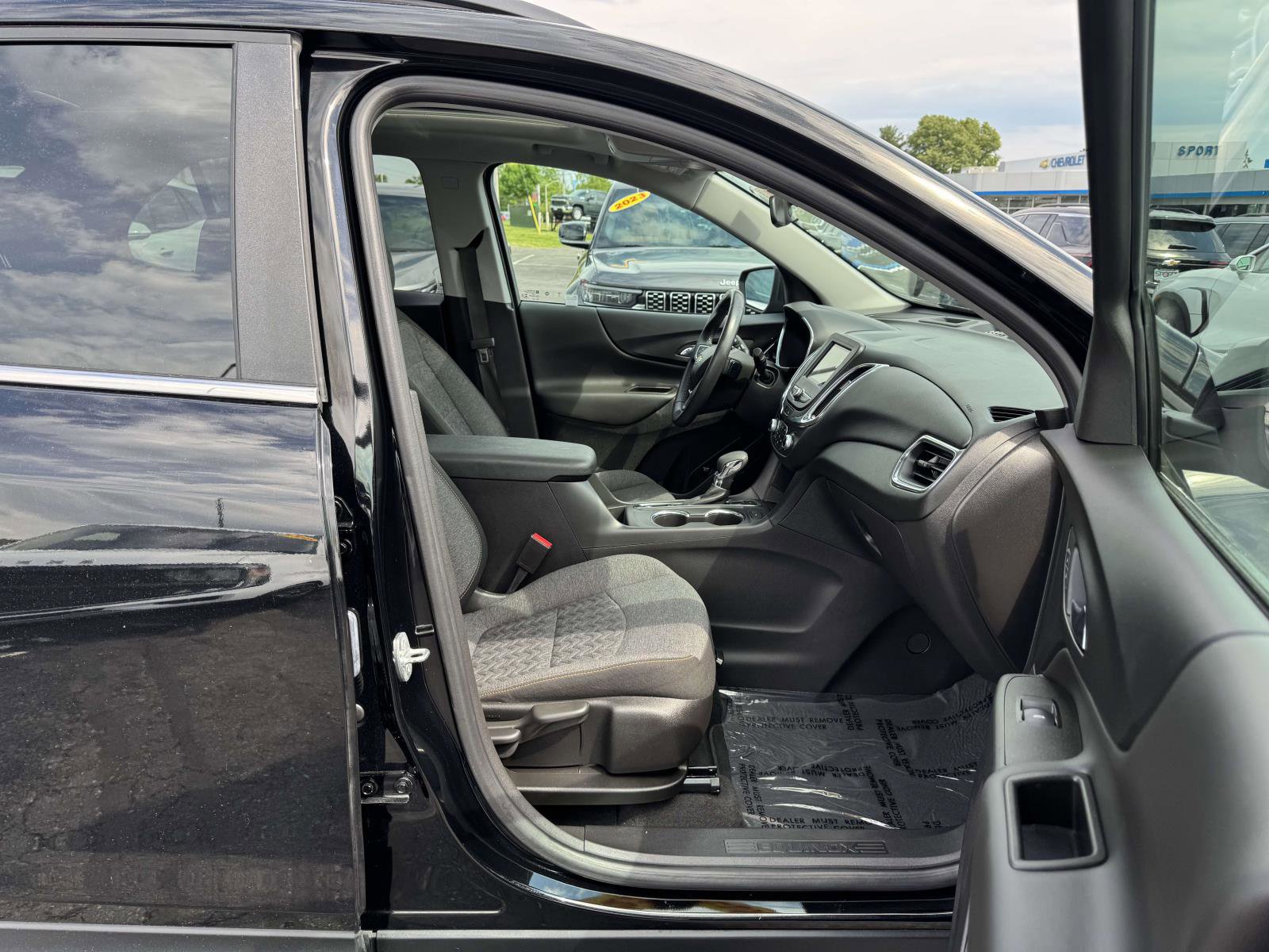 Used 2022 Chevrolet Equinox LT AWD/4WD image 15