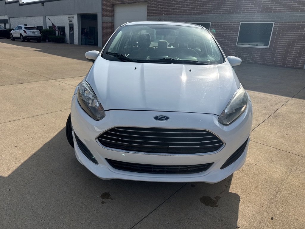 Used 2019 Ford Fiesta SE image 2